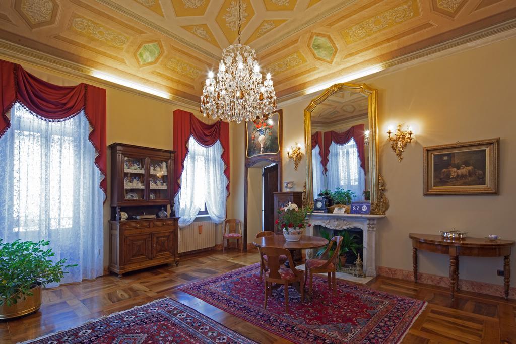 B&B Contrada Dei Giardini Кунео Екстериор снимка